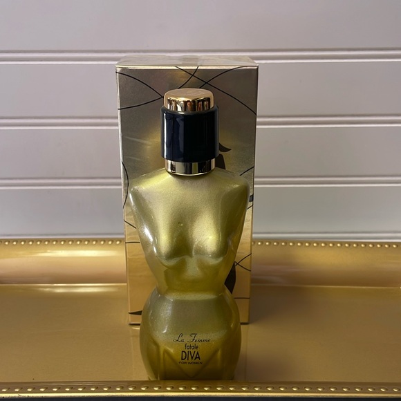 La Femme Fatale Diva For Women- 3.4 fl ounce Bottle - Picture 8 of 8